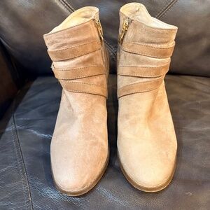Share White House Black Market Tan Heeled Suede Booties Women's 8.5M